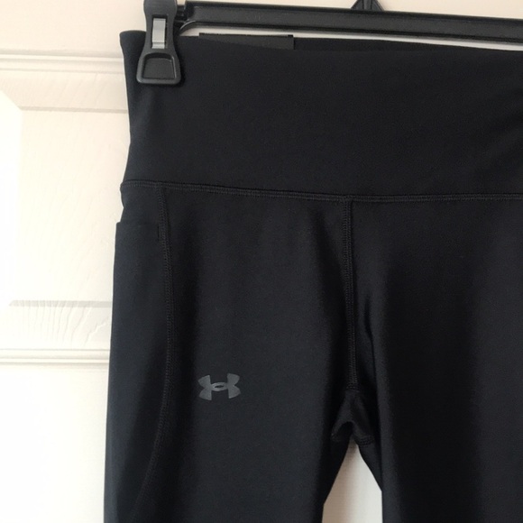 Brand New Under Armour Heatgear Compression High Rise Ankle Leggings 80’s Style - Picture 4 of 13